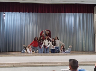 IMG Ed9af317473afa68c734cec0b5266618 V